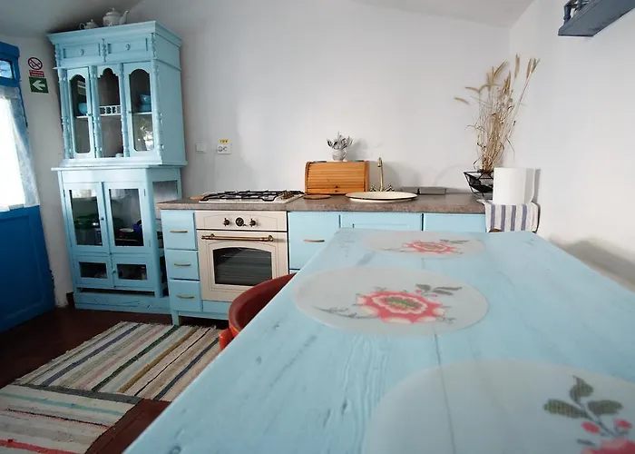 Guest house La Lipoveni *